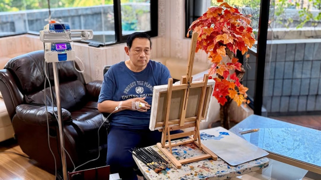 SBY tetap melukis meski dirawat. [Instagram]